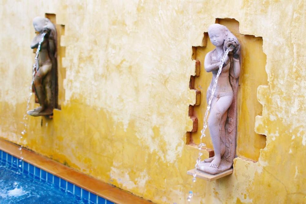 Lemon Tree Naturist Resort Naiharn Beach Phuket Exterior foto